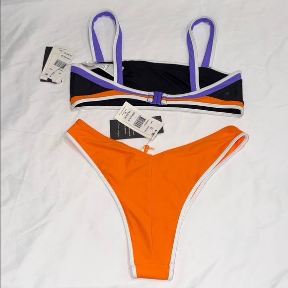 RIPCURL NEW BRA TOP & V 80 HIGH SKIMPY LEG BIKINI BOTTOM, M - Picture 4 of 11